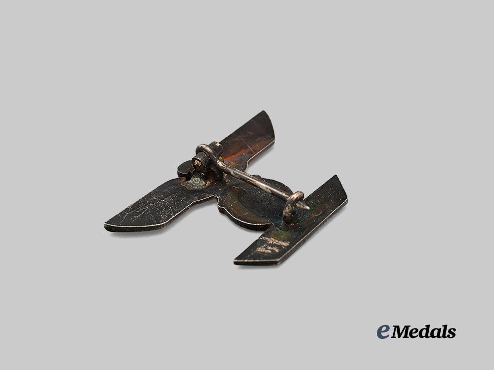 germany,_wehrmacht._a1939_clasp_to_the_iron_cross_i_class,_type_i_i,_by_wilhelm_deumer_e_medals__g61203_4