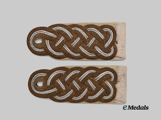 germany,_s_s._a_set_of_s_s-_brigadeführer_shoulder_boards_e_medals__g61212_2