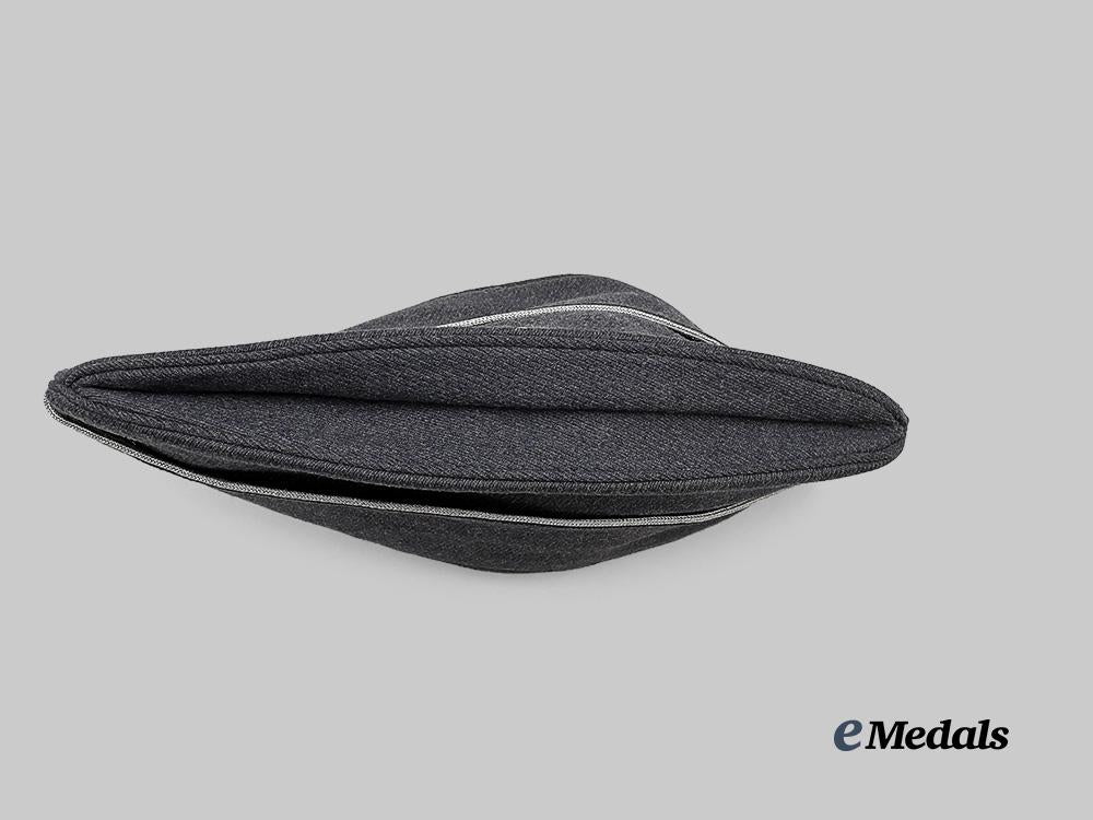 germany,_luftwaffe._an_officer’s_upgraded_overseas_field_cap_e_medals__g61221_8