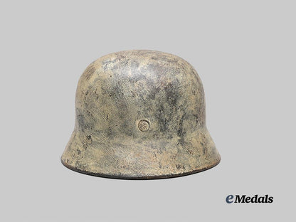 germany,_wehrmacht._an_m35_stahlhelm_with_field-_applied_winter_camouflage,_by_f._w._quist_e_medals__g61230_7