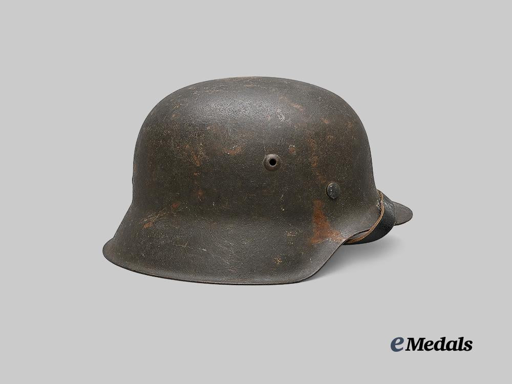 germany,_heer._an_m42_stahlhelm,_single_decal_version,_owner-_attributed_example_by_sächsische_emaillier-und_stanzwerke_e_medals__g61238_6