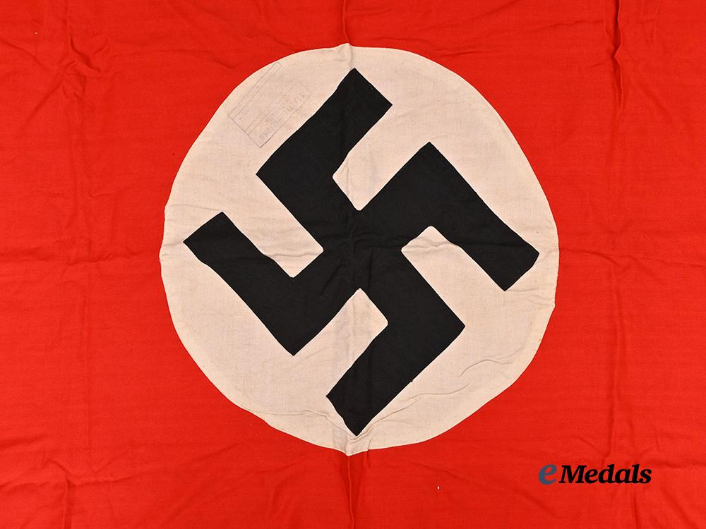 germany,_n_s_d_a_p._a_podium_flag,_luxembourg_district_marked_e_medals__g61254_3