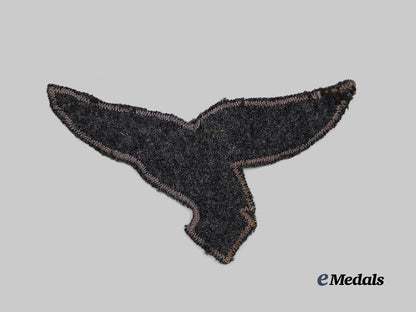 germany,_luftwaffe._a_first_pattern_breast_eagle_for_n_c_os,_flat_wire_variant_e_medals__g61285_3