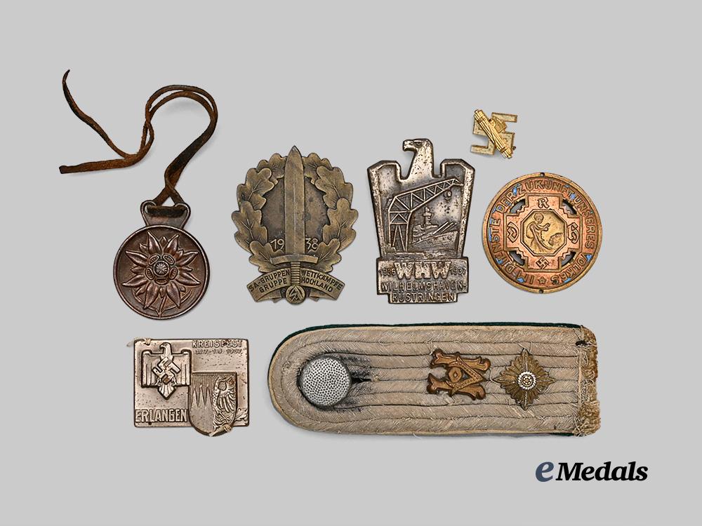 germany,_third_reich._a_mixed_lot_of_badges_and_insignia_e_medals__g61290_2