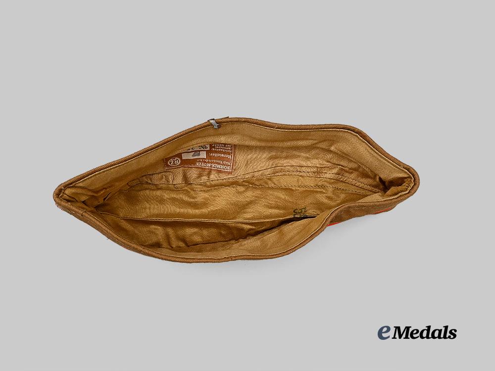 germany,_h_j._a_mint_and_unissued_field_cap_e_medals__g61300_5