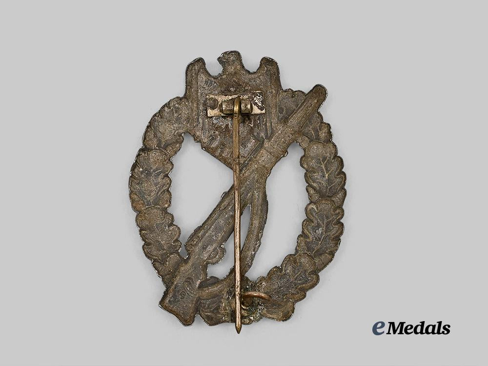 germany,_wehrmacht._a_mixed_lot_of_awards_and_insignia_e_medals__g61303_7