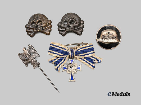 germany,_third_reich._a_mixed_lot_of_badges_and_insignia_e_medals__g61307_2