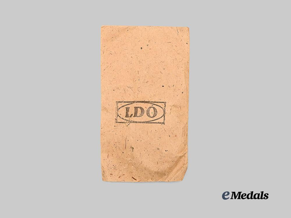 germany,_wehrmacht._a_black_grade_wound_badge,_with_package,_by_friedrich_orth_e_medals__g61311_2