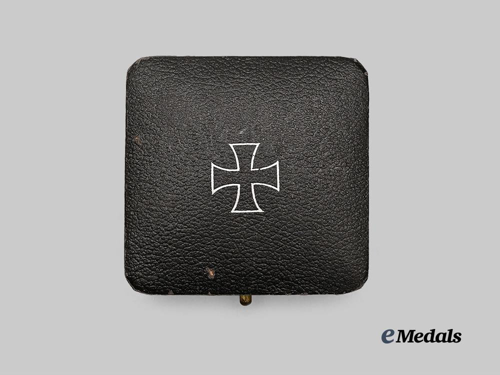 germany,_wehrmacht._a1939_iron_cross_i_class,_with_case,_zink_core_version_by_rudolf_souval_e_medals__g61313_2
