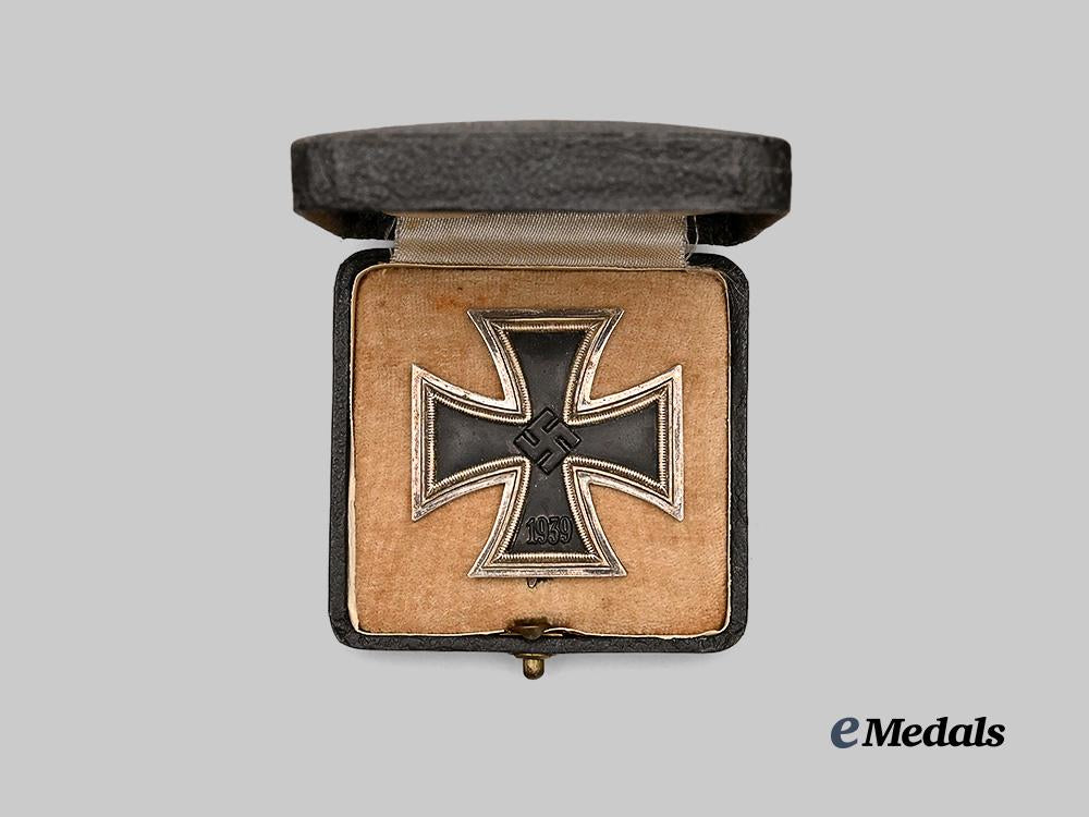 germany,_wehrmacht._a1939_iron_cross_i_class,_with_case,_zink_core_version_by_rudolf_souval_e_medals__g61313_3