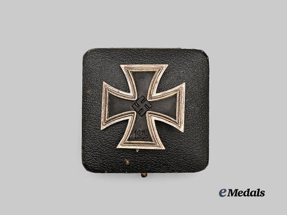 germany,_wehrmacht._a1939_iron_cross_i_class,_with_case,_zink_core_version_by_rudolf_souval_e_medals__g61313_4
