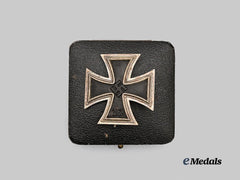 Germany, Wehrmacht. A 1939 Iron Cross I Class, with Case, Zink Core Version by Rudolf Souval