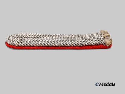 germany,_s_a._a_shoulder_board_for_ranks_sturmführer-_hauptsturmführer,1940-1945_pattern_e_medals__g61320_4