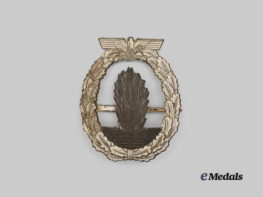 germany,_kriegsmarine._a_minesweeper_war_badge,_modified_for_postwar_wear,_type4_by_wilhelm_deumer_e_medals__g61327_2