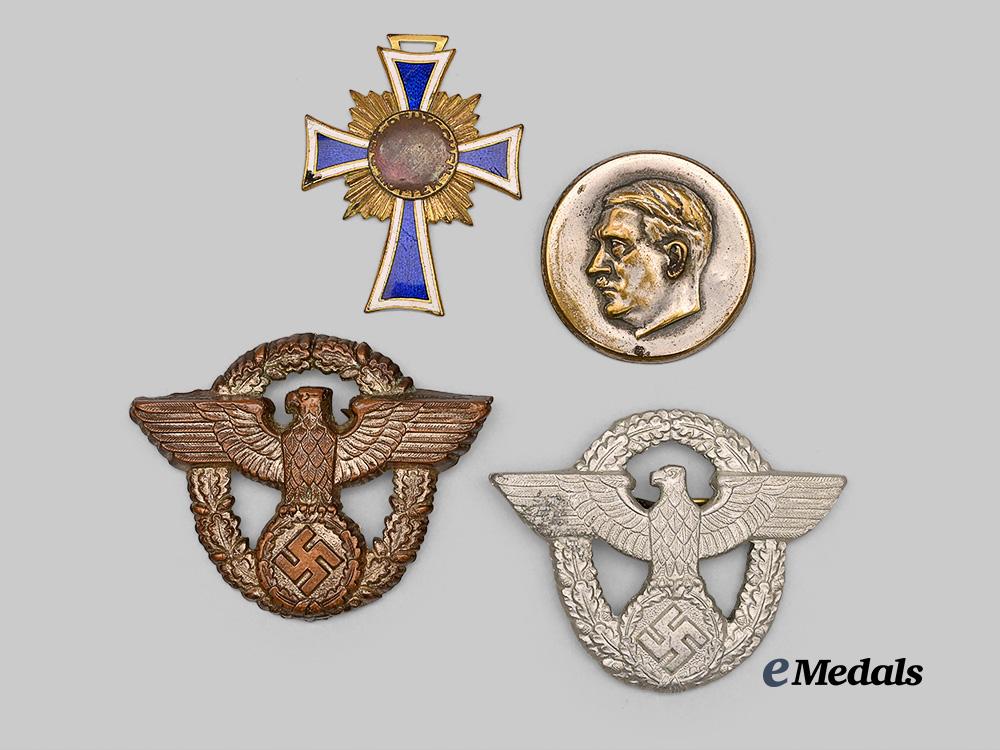 germany,_third_reich._a_mixed_lot_of_insignia_and_decorations_e_medals__g61331_2