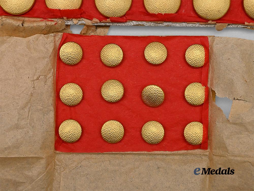 germany,_wehrmacht._a_lot_of_mint_buttons_for_a_general’s_cap_and_tunic_e_medals__g61346_5
