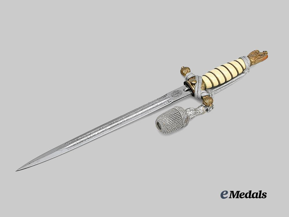 germany,_kriegsmarine._an_officer’s_dress_dagger,_by_f._w._höller_e_medals__g61350_4