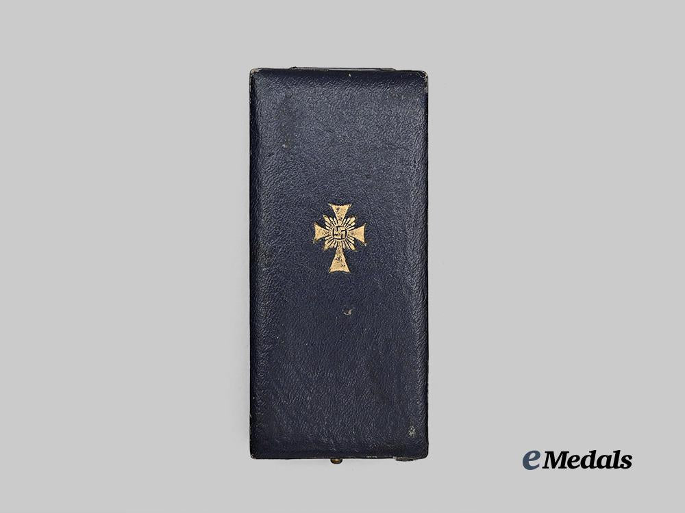 germany,_third_reich._an_honour_cross_of_the_german_mother,_gold_grade_with_case,_by_c._f._zimmermann_e_medals__g61359_2