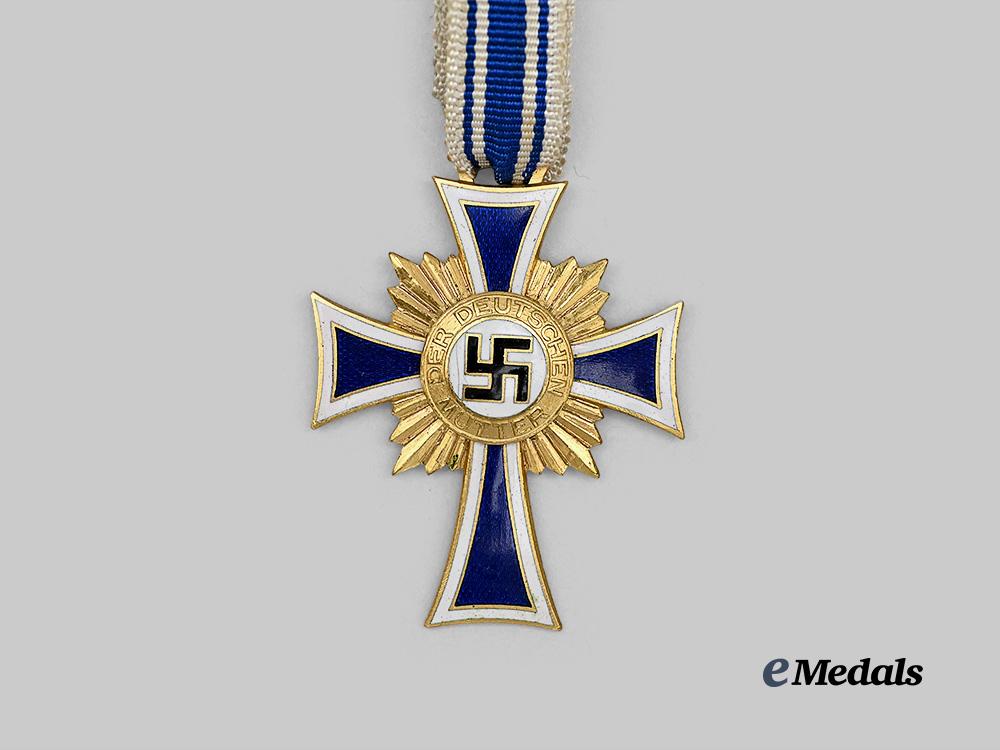 germany,_third_reich._an_honour_cross_of_the_german_mother,_gold_grade_with_case,_by_c._f._zimmermann_e_medals__g61359_5