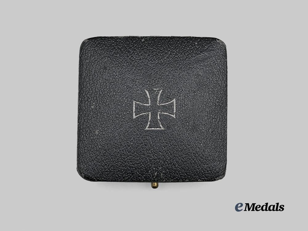germany,_wehrmacht._a1939_iron_cross_i_class,_with_case,_by_rudolf_souval_e_medals__g61396_2