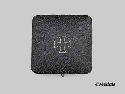 germany,_wehrmacht._a1939_iron_cross_i_class,_with_case,_by_rudolf_souval_e_medals__g61396_2