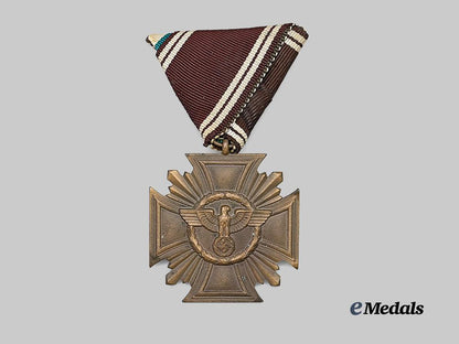 germany,_n_s_d_a_p._a_long_service_award,_i_i_i_class_for10_years_e_medals__g61407_2