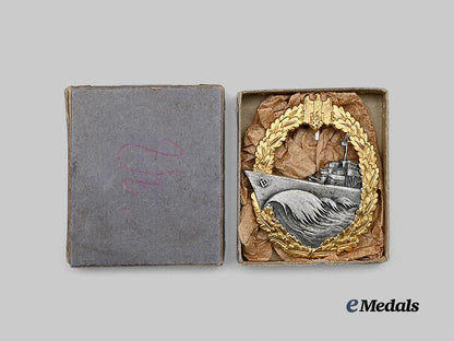 germany,_kriegsmarine._a_mint_destroyer_war_badge,_with_case,_by_gebrüder_wegerhoff_e_medals__g61416_2