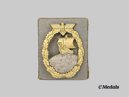 germany,_kriegsmarine._a_mint_auxiliary_cruiser_war_badge,_with_case,_by_c._e._juncker_e_medals__g61419_4