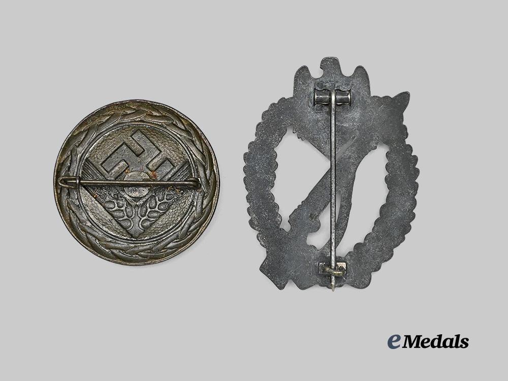 germany,_third_reich._a_pair_of_service_badges_e_medals__g61425_3