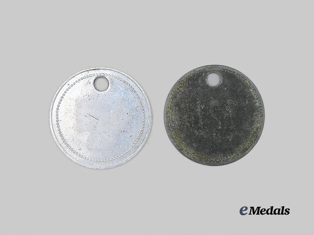 germany,_third_reich._a_pair_of_focke-_wulf_aircraft_factory_employee_discs_e_medals__g61430_3