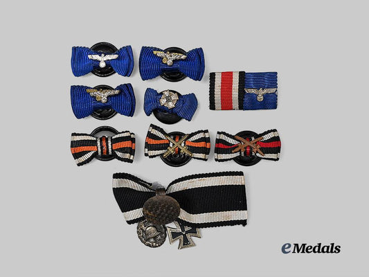 germany,_wehrmacht._a_mixed_lot_of_boutonnieres_and_miniatures_e_medals__g61442_2