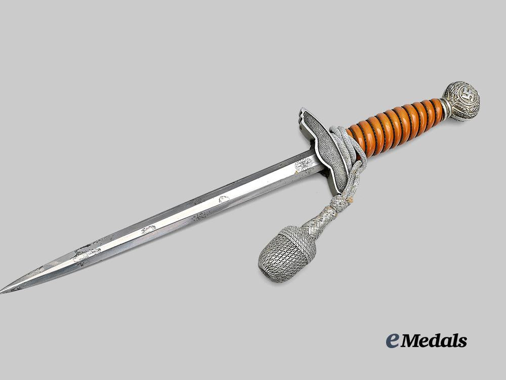 germany,_luftwaffe._an_officer’s_dress_dagger,_with_general’s_hanger,_by_e.&_f._hörster_e_medals__g61447_5