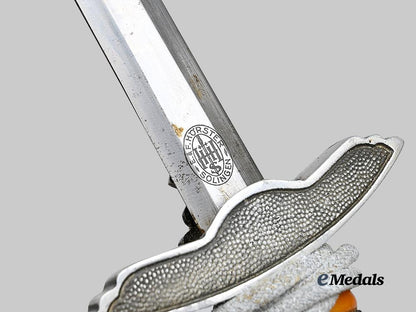 germany,_luftwaffe._an_officer’s_dress_dagger,_with_general’s_hanger,_by_e.&_f._hörster_e_medals__g61447_9