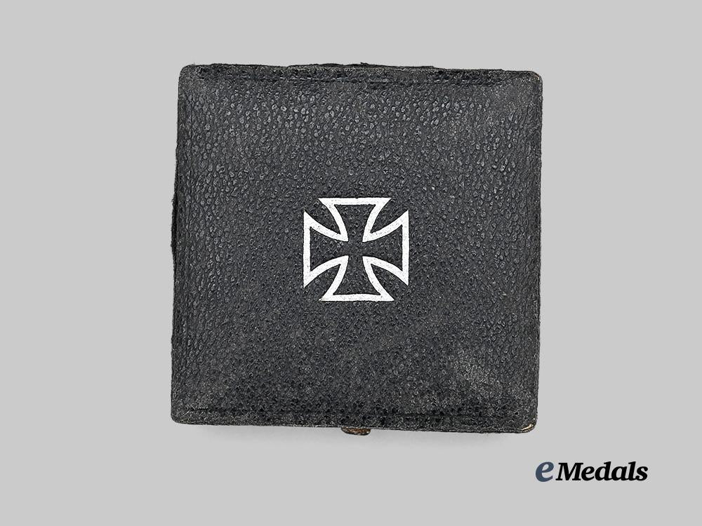 germany,_wehrmacht._a1939_iron_cross_i_class,_with_case,_by_c._e._juncker_e_medals__g61455_2