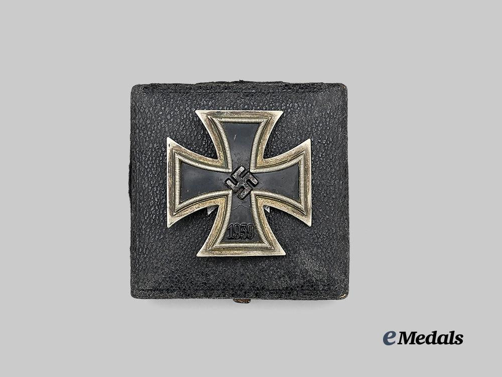 germany,_wehrmacht._a1939_iron_cross_i_class,_with_case,_by_c._e._juncker_e_medals__g61455_4