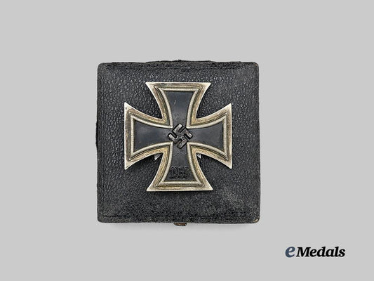 germany,_wehrmacht._a1939_iron_cross_i_class,_with_case,_by_c._e._juncker_e_medals__g61455_4