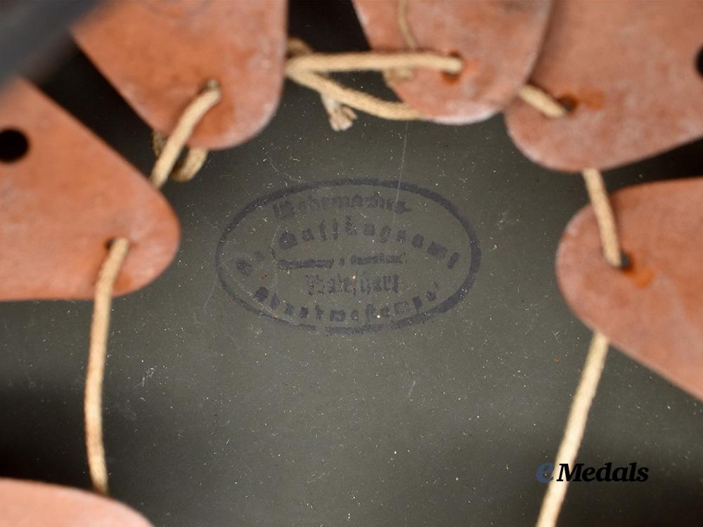 germany,_ordnungspolizei._a_mint_m40_stahlhelm,_double_decal_version,_by_eisenhüttenwerke_thale_e_medals__g61473_10