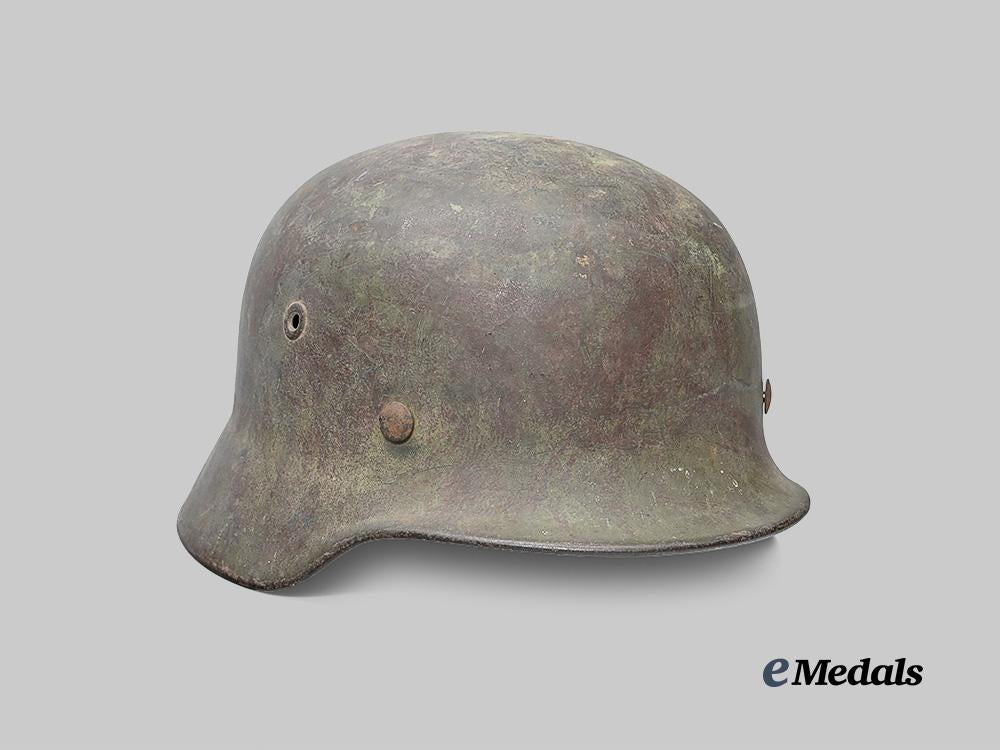 germany,_luftwaffe._an_m40_stahlhelm,_allied_retrieval_from_france,_by_f._w._quist_e_medals__g61476_3