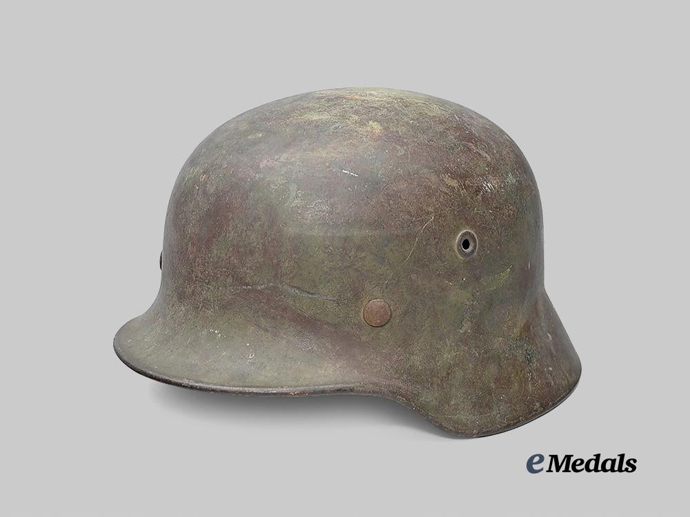 germany,_luftwaffe._an_m40_stahlhelm,_allied_retrieval_from_france,_by_f._w._quist_e_medals__g61476_4