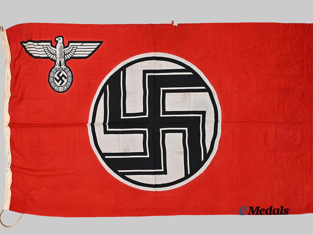 germany,_kriegsmarine._a_state_service_flag_e_medals__g61480-_f_l_a_g_1