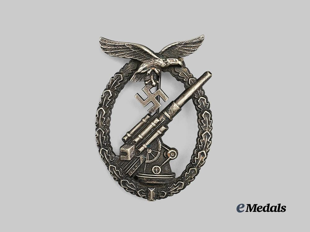 germany,_luftwaffe._a_flak_badge,_early-_war_example,_by_gustav_brehmer_e_medals__g61483_2