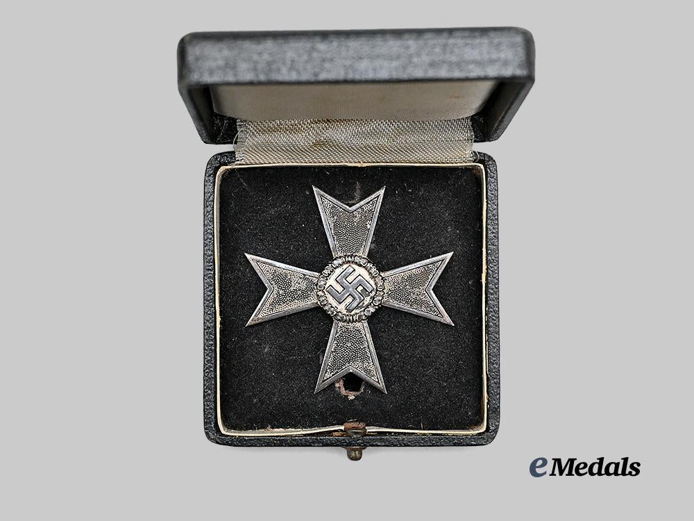 germany,_wehrmacht._a_war_merit_cross_i_class,_with_case,_by_steinhauer&_lück_e_medals__g61502_3