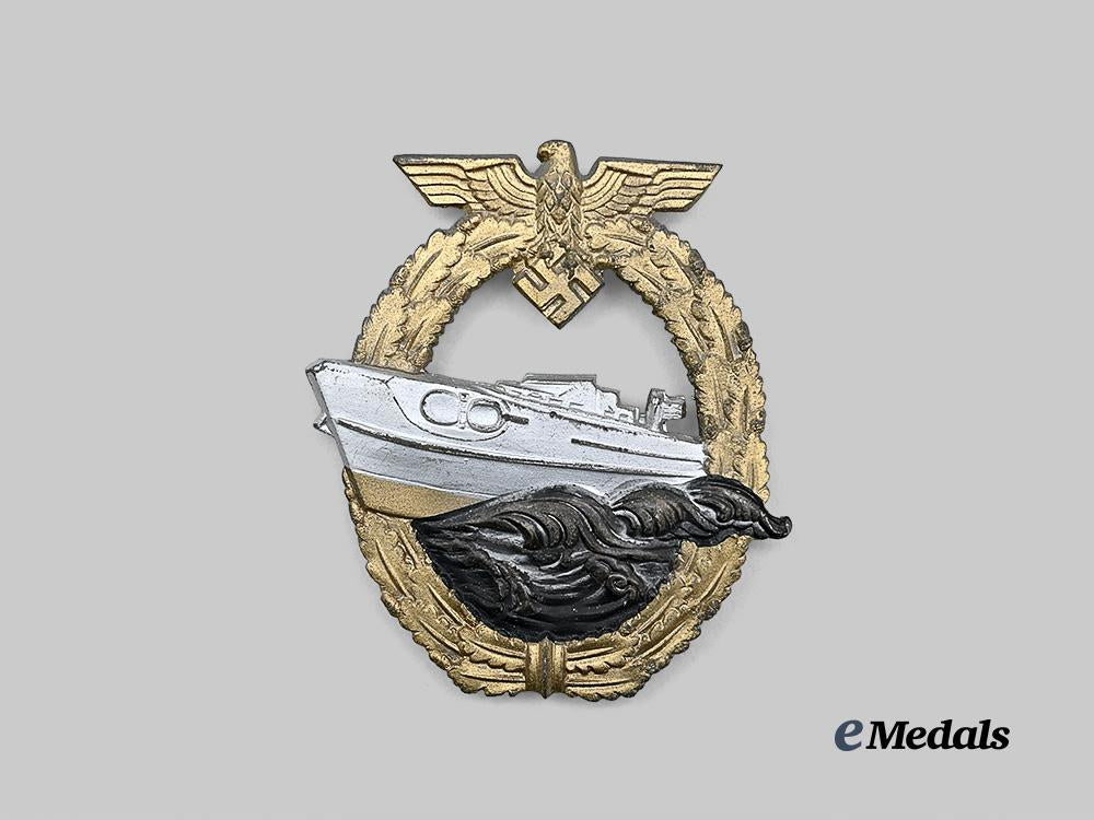 germany,_kriegsmarine._an_s-_boat_war_badge,_type_i_i,_a_s_in_triangle_maker_e_medals__g61504_2