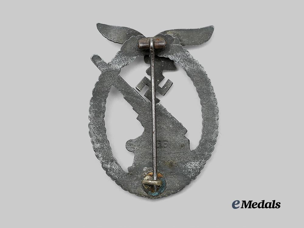 germany,_luftwaffe._a_flak_badge,_late-_war_example,_by_gustav_brehmer_e_medals__g61527_3
