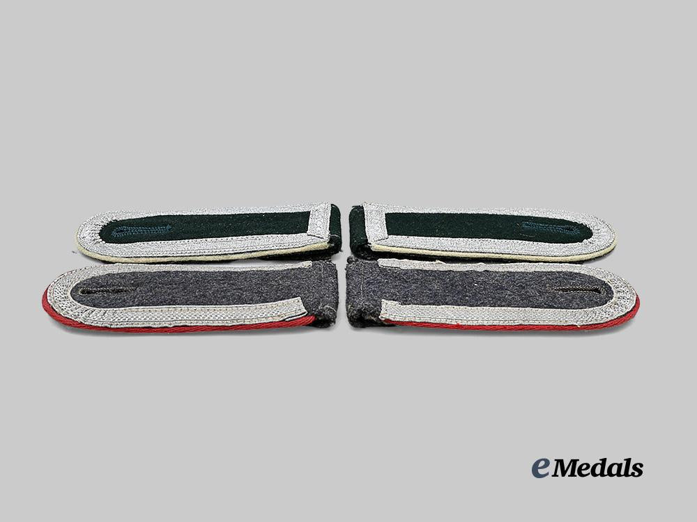germany,_wehrmacht._a_lot_of_shoulder_straps_for_junior_n_c_os,_heer_and_luftwaffe_issue_e_medals__g61555_4