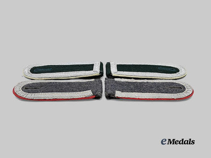 germany,_wehrmacht._a_lot_of_shoulder_straps_for_junior_n_c_os,_heer_and_luftwaffe_issue_e_medals__g61555_4