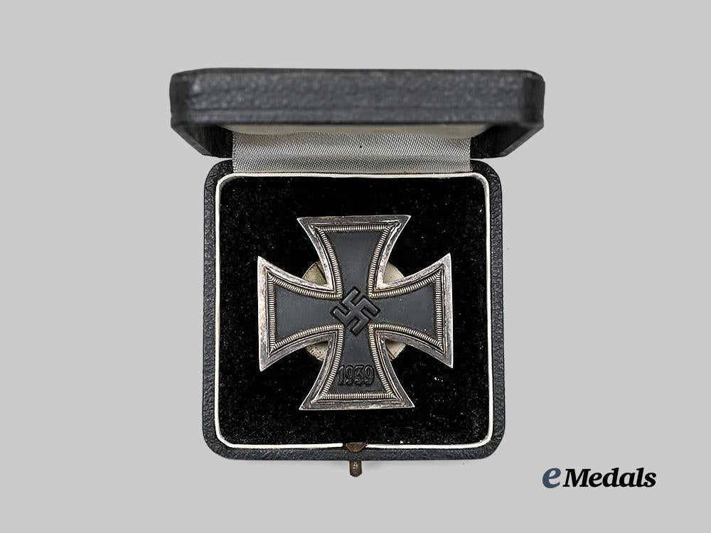 germany,_wehrmacht._a1939_iron_cross_i_class,_screwback_version_with_case,_by_steinhauer&_lück_e_medals__g61565_3