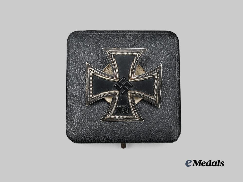 germany,_wehrmacht._a1939_iron_cross_i_class,_screwback_version_with_case,_by_steinhauer&_lück_e_medals__g61565_4