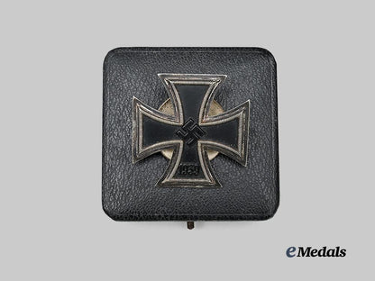 germany,_wehrmacht._a1939_iron_cross_i_class,_screwback_version_with_case,_by_steinhauer&_lück_e_medals__g61565_4