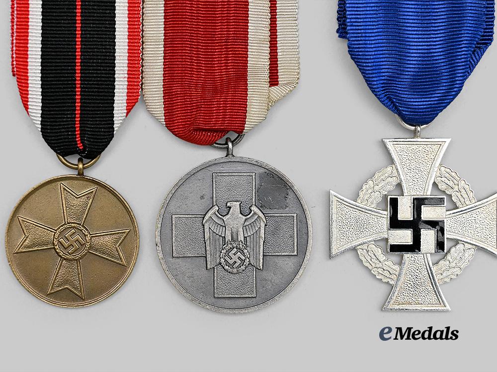 germany,_third_reich._a_mixed_lot_of_awards_for_military_and_civil_service_e_medals__g61576_3
